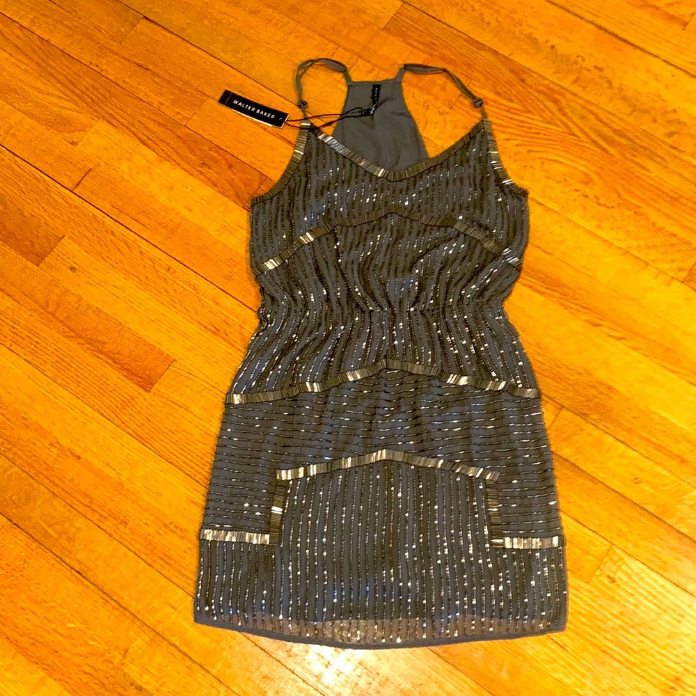 charcoal beaded short dress💗in mint condition🩷